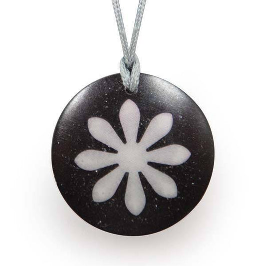 Daisy Orgonite Pendant (3.5cm)